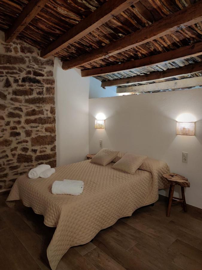 Masia Riu Dels Arbres * Benassal
